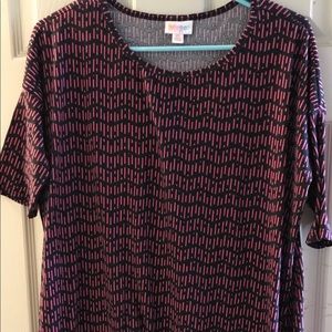 Woman’s LuLaRoe Top. Worn only twice.